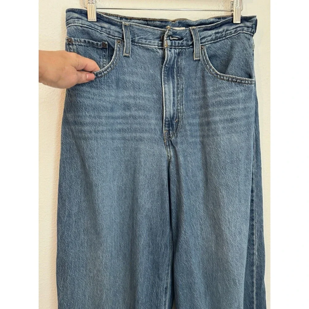Levis Jeans Womens Blue Baggy Wide Leg Denim Medium Wash Loose Fit 30x33 90s - Picture 2 of 9